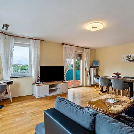 Albert-schulte Park Apartment *